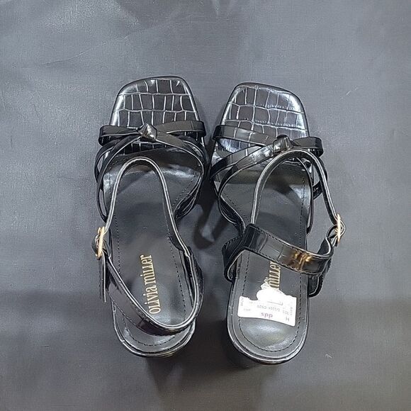 BRAND NEW OLIVIA MILLER HIGH BLOCK HEEL OPEN TOE ADJUSTABLE BUCKLE SANDAL - Picture 5 of 14